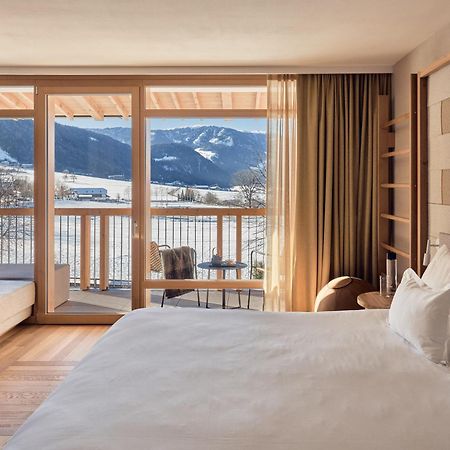 Falkensteiner Hotel Kronplatz - The Leading Hotels Of The World (Adults Only) Riscone Luaran gambar Deluxe room