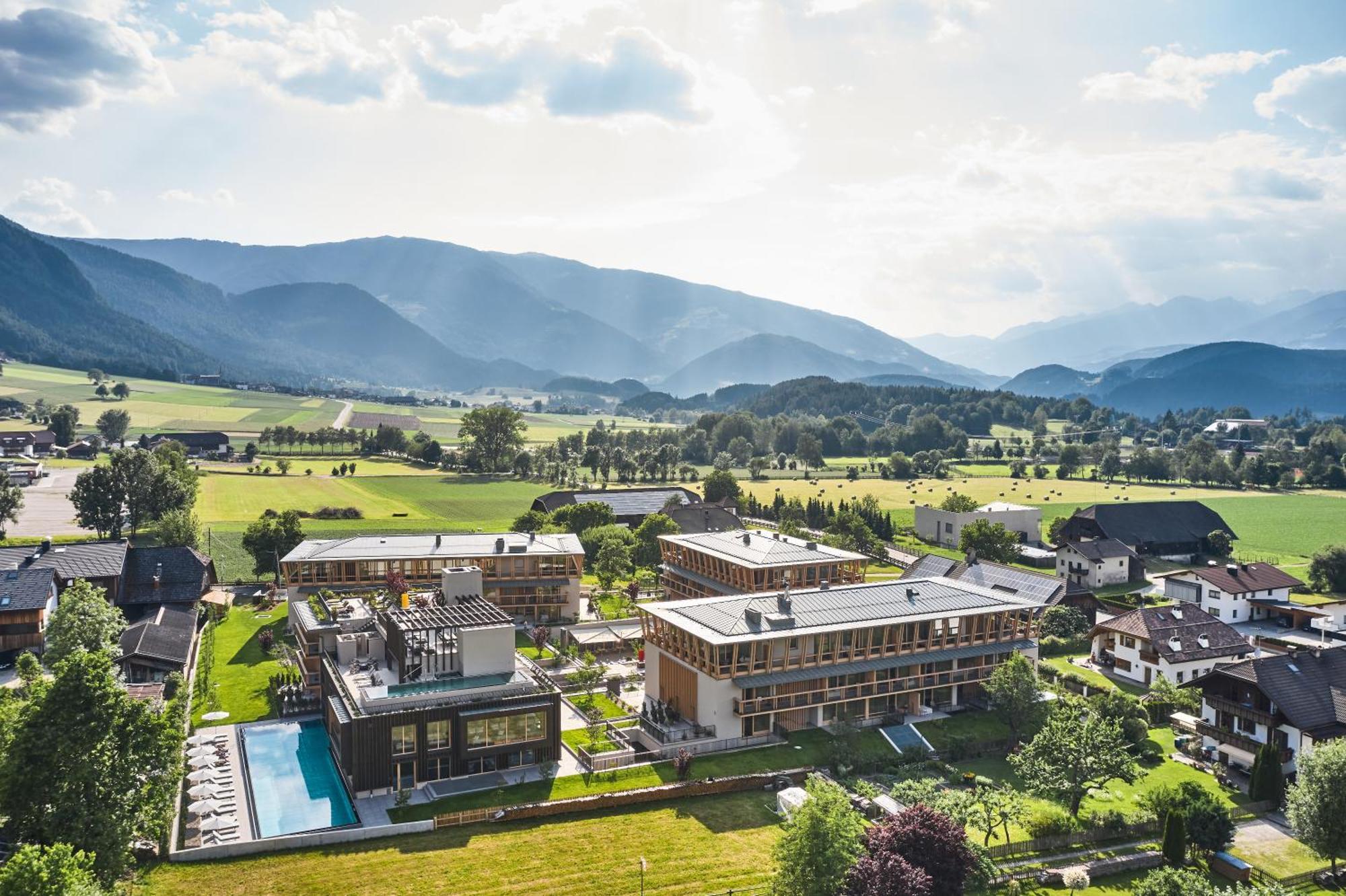 Falkensteiner Hotel Kronplatz - The Leading Hotels Of The World (Adults Only) Riscone Luaran gambar The campus of the University of Applied Sciences Kufstein