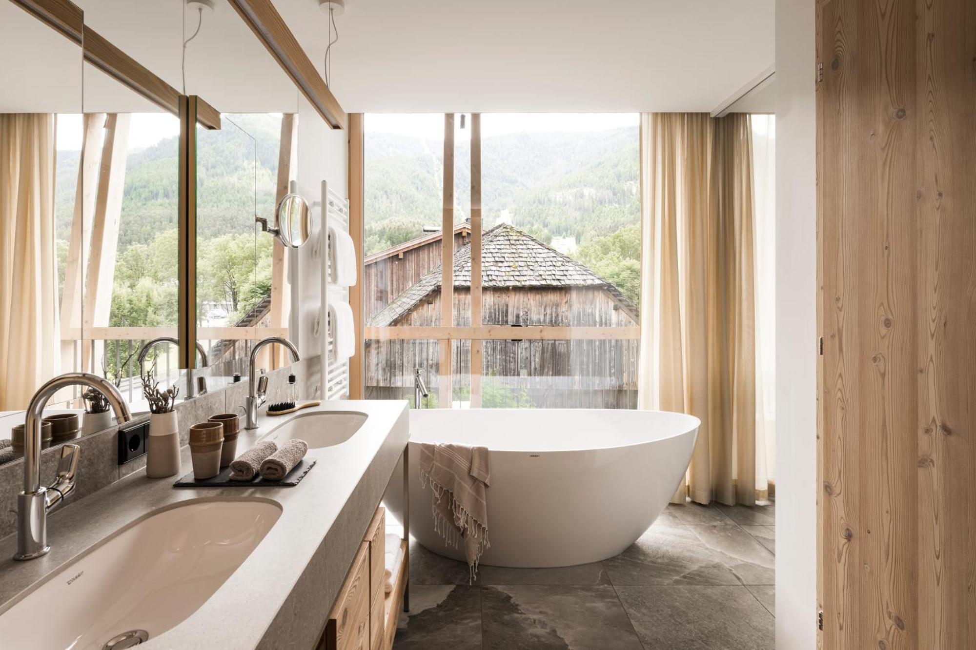 Falkensteiner Hotel Kronplatz - The Leading Hotels Of The World (Adults Only) Riscone Luaran gambar Bathroom