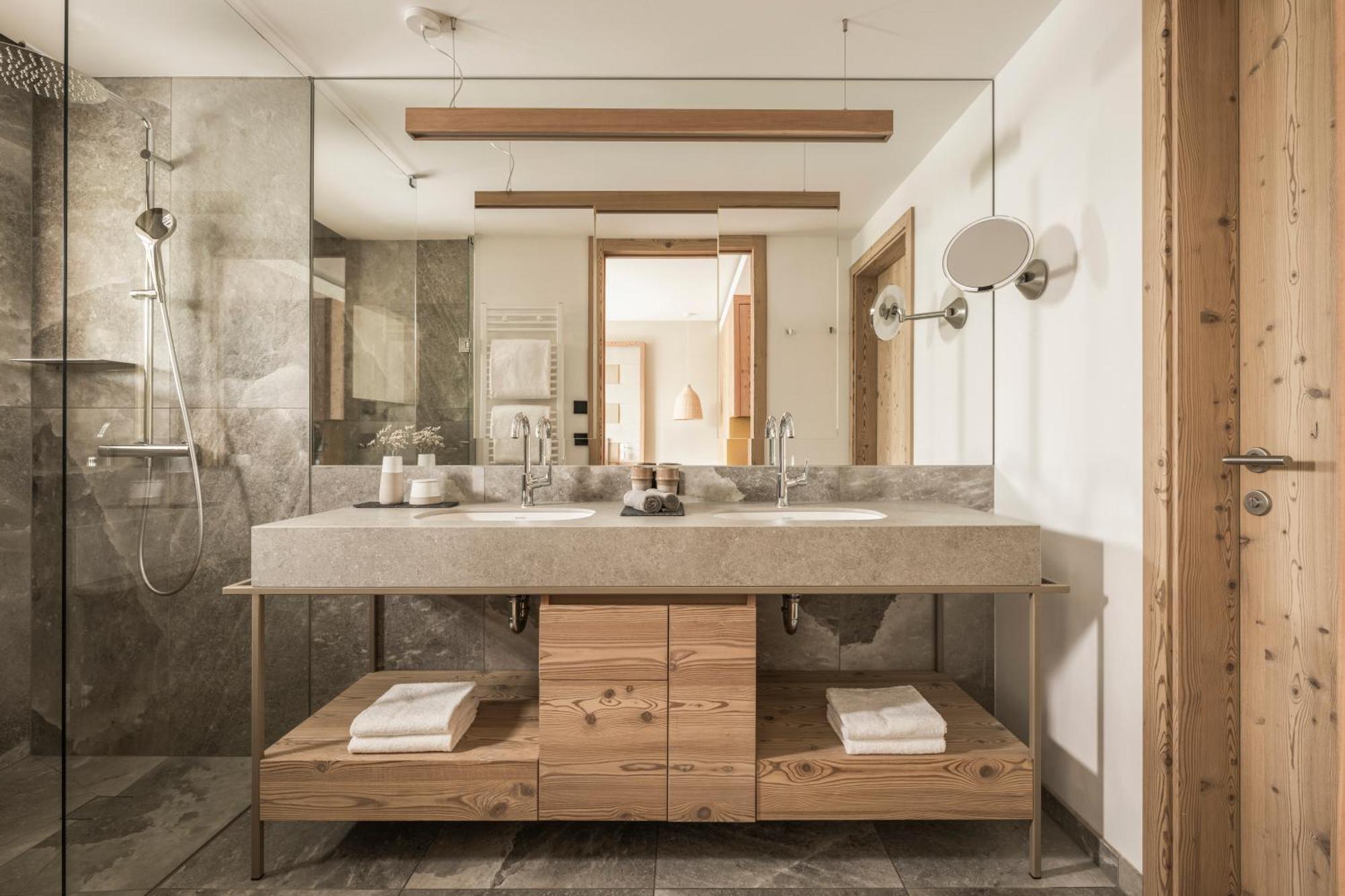 Falkensteiner Hotel Kronplatz - The Leading Hotels Of The World (Adults Only) Riscone Luaran gambar Bathroom