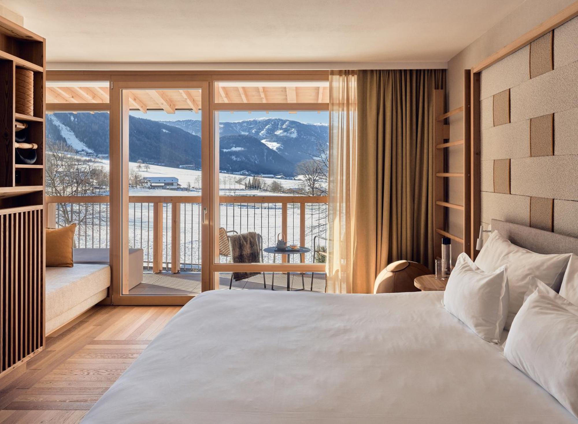 Falkensteiner Hotel Kronplatz - The Leading Hotels Of The World (Adults Only) Riscone Luaran gambar Deluxe room